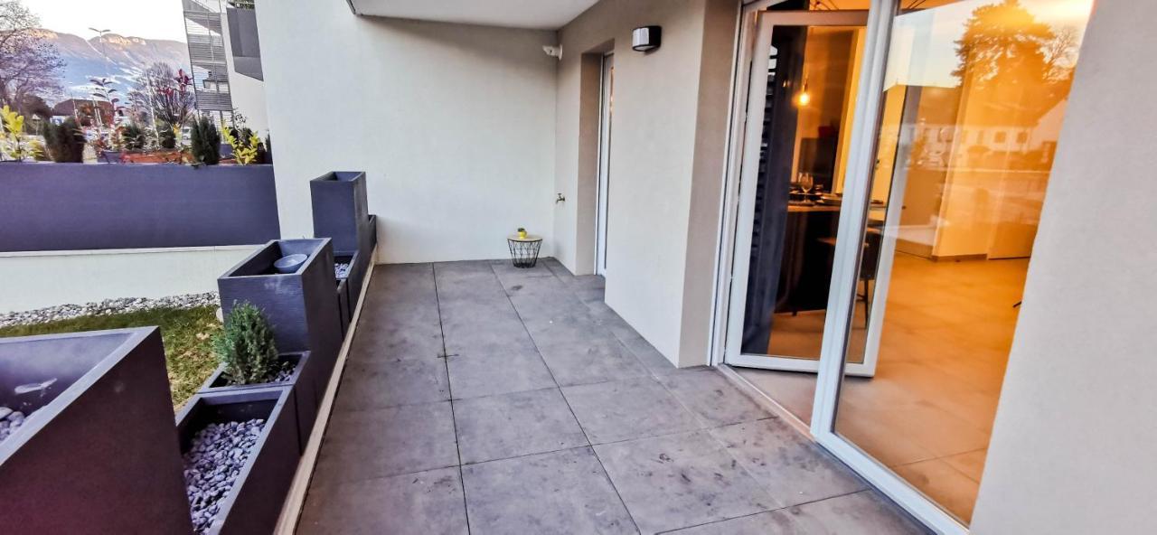 A 2 PAS DU LAC - WIFI - Garage - Netflix - Disney+ - Lac Sévrier Exterior foto